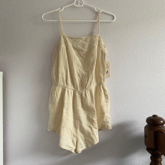 Billabong Salty Waves romper NWT - Picture 4 of 7